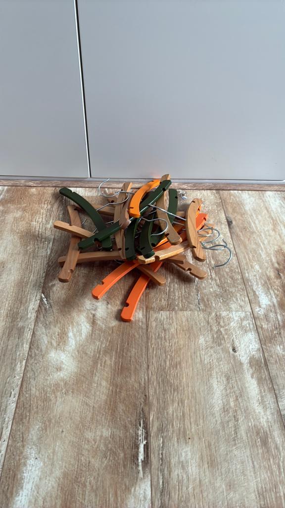 Kinder kledinghangers, Ophalen, Zo goed als nieuw, One size