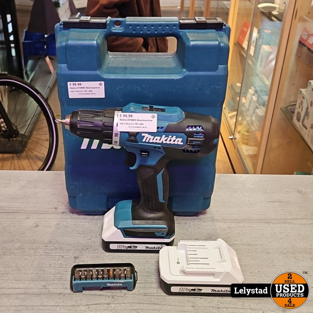 Makita DF488D Boormachine met 2 Accu's 18v 2Ah