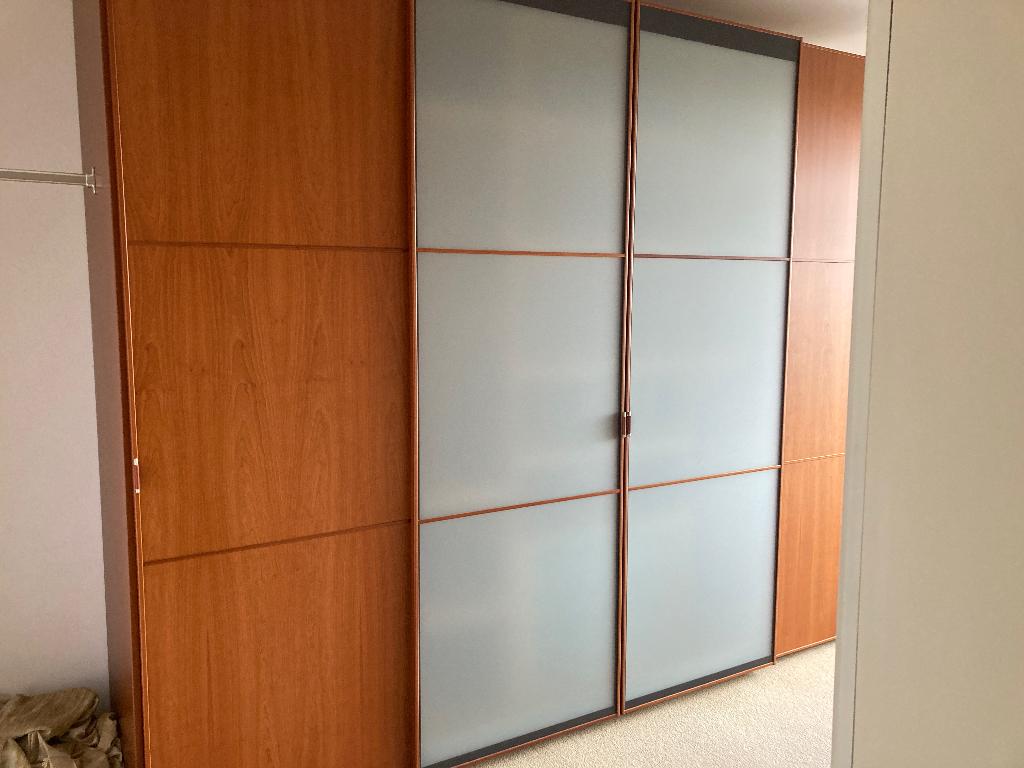 Kersenhouten kledingkast van Hulsta, Glas, Gebruikt, 200 cm of meer, 150 tot 200 cm