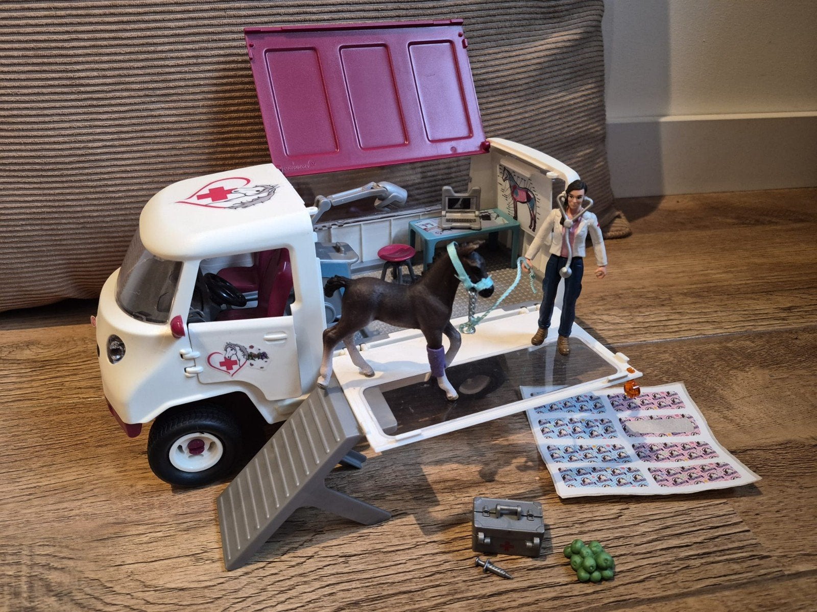 Schleich Mobiele Dierenarts met Hannoveraans Veulen, Ophalen of Verzenden