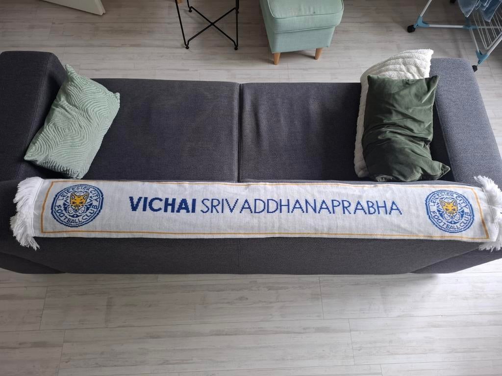 Leicester City FC sjaal - Vichai Srivaddhanaprabha, Ophalen of Verzenden, Zo goed als nieuw, Buitenlandse clubs, Vaantje of Sjaal