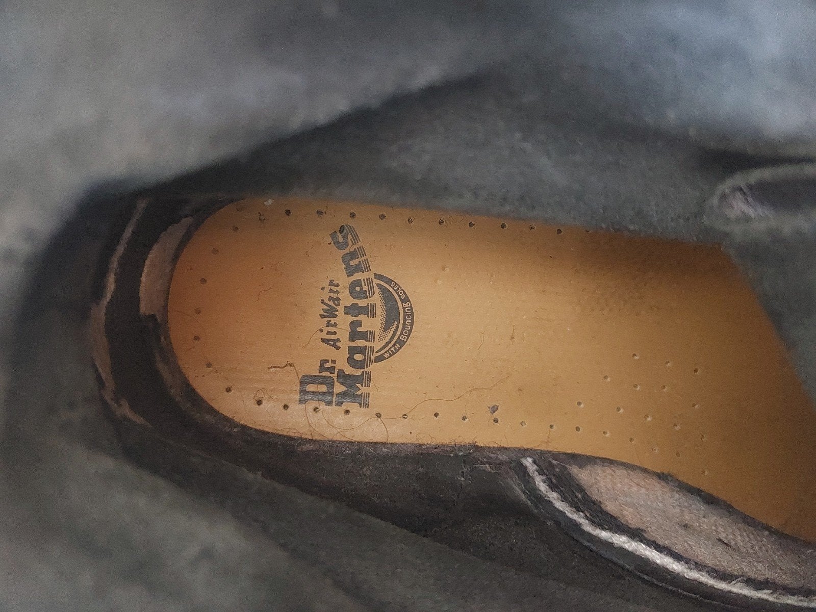 Doc Martens, Ophalen, Gedragen, Zwart