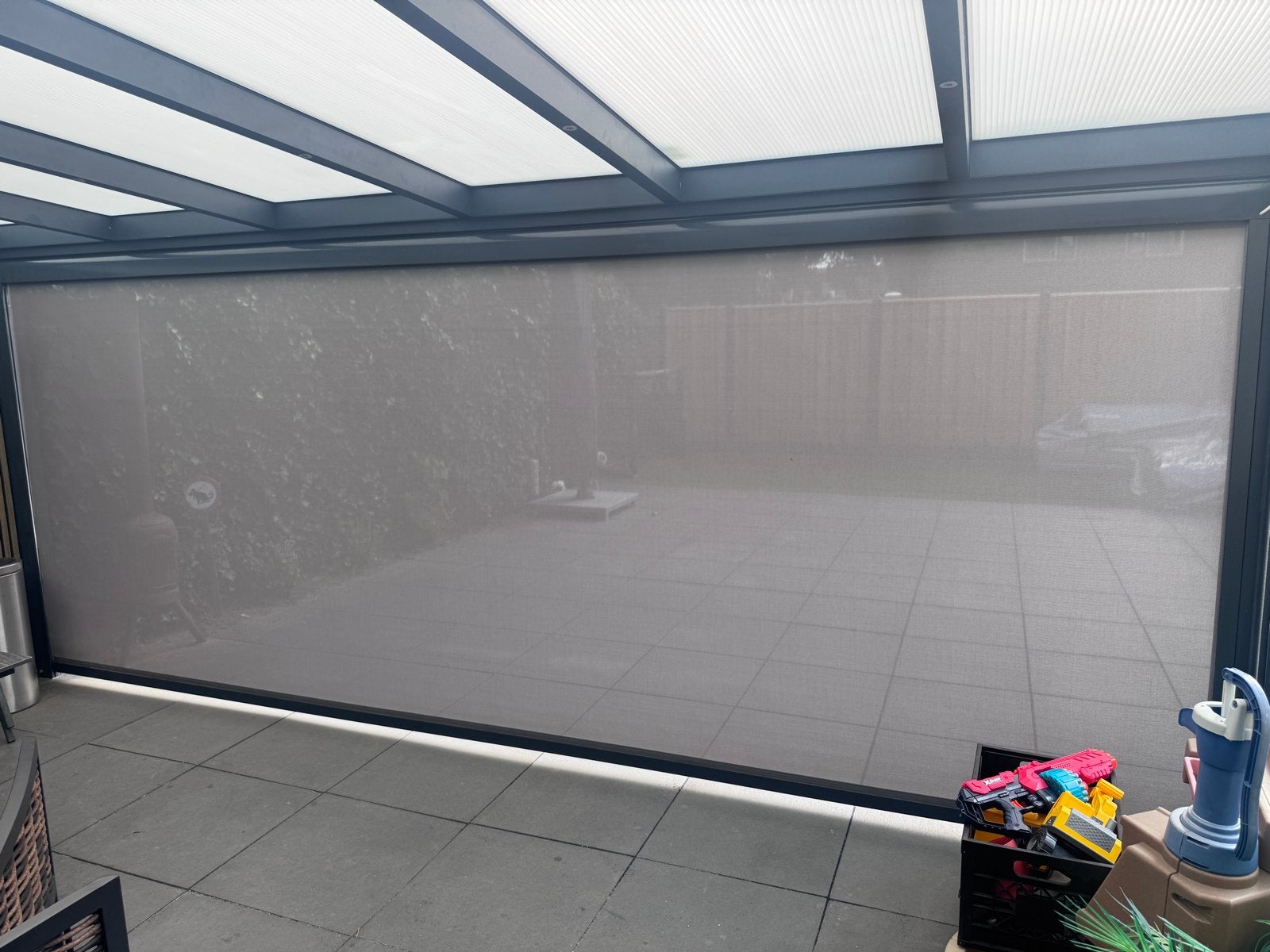 Elektrisch screen overkapping antraciet 5m breed, Tuin en Terras, Ophalen, Gebruikt, 450 cm of meer, Elektrisch
