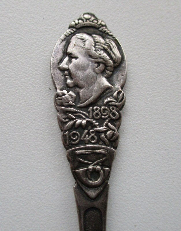 WILHELMINA 50 jaar 1898/1948 Verzilverd, Antiek en Kunst, Antiek | Bestek, Verzenden