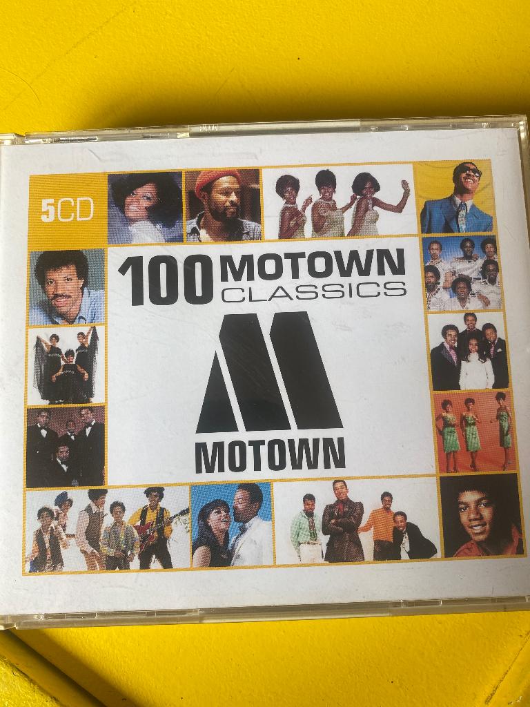 Motown 100 Classics ( 5 cd box ), Ophalen of Verzenden, Zo goed als nieuw