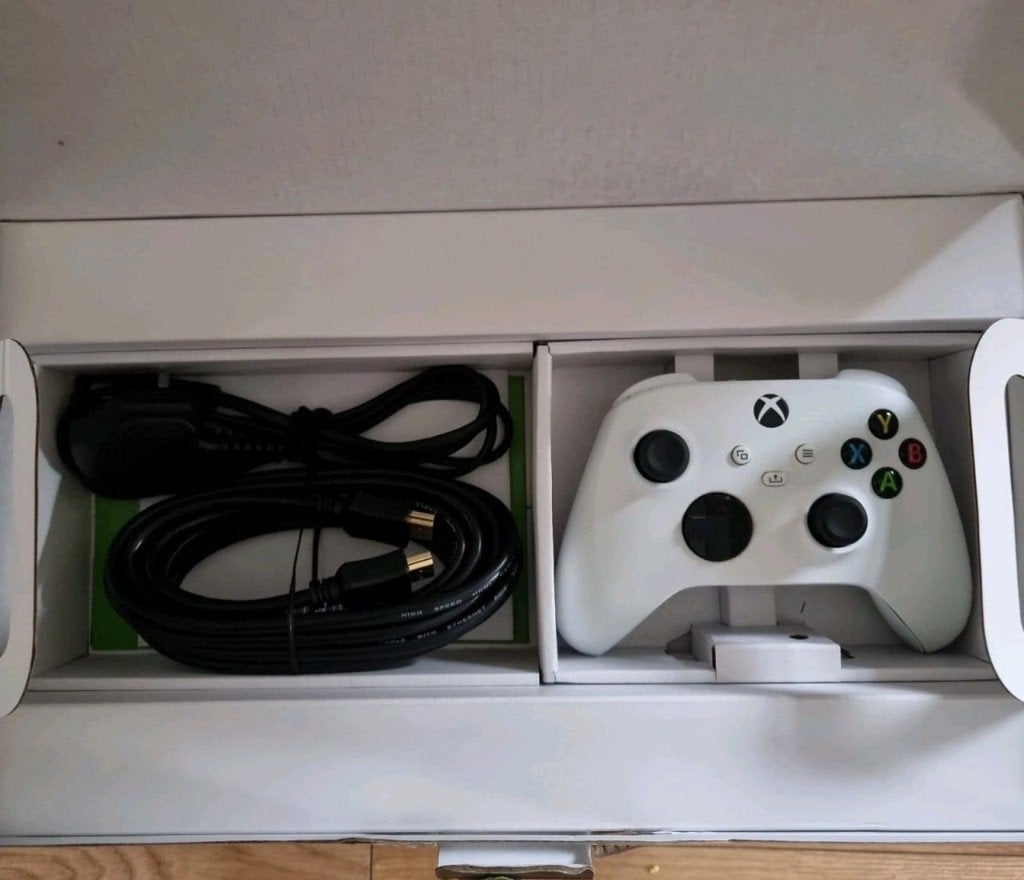 Foto 7 van Xbox Series X Digital Edition Wit 1TB