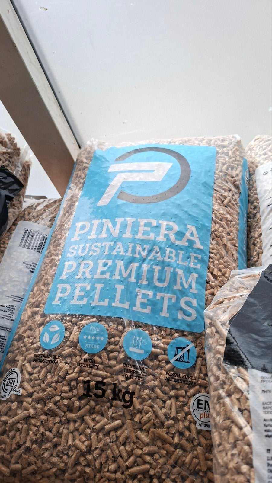 Piniera Premium Houtpellets - 15 kg zak, Minder dan 3 m³, Ophalen, Overige houtsoorten, Blokken