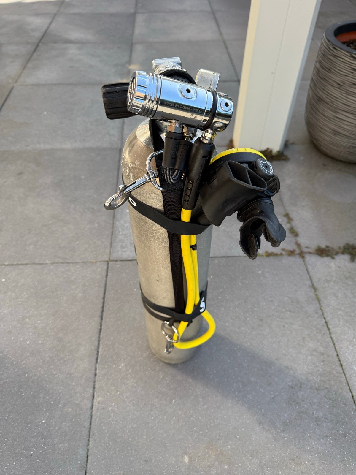 Alu cylinder 5.7 liter 40 cuft 200 barautomaat en manometer, Watersport en Boten, Ophalen, Gebruikt, Duikfles