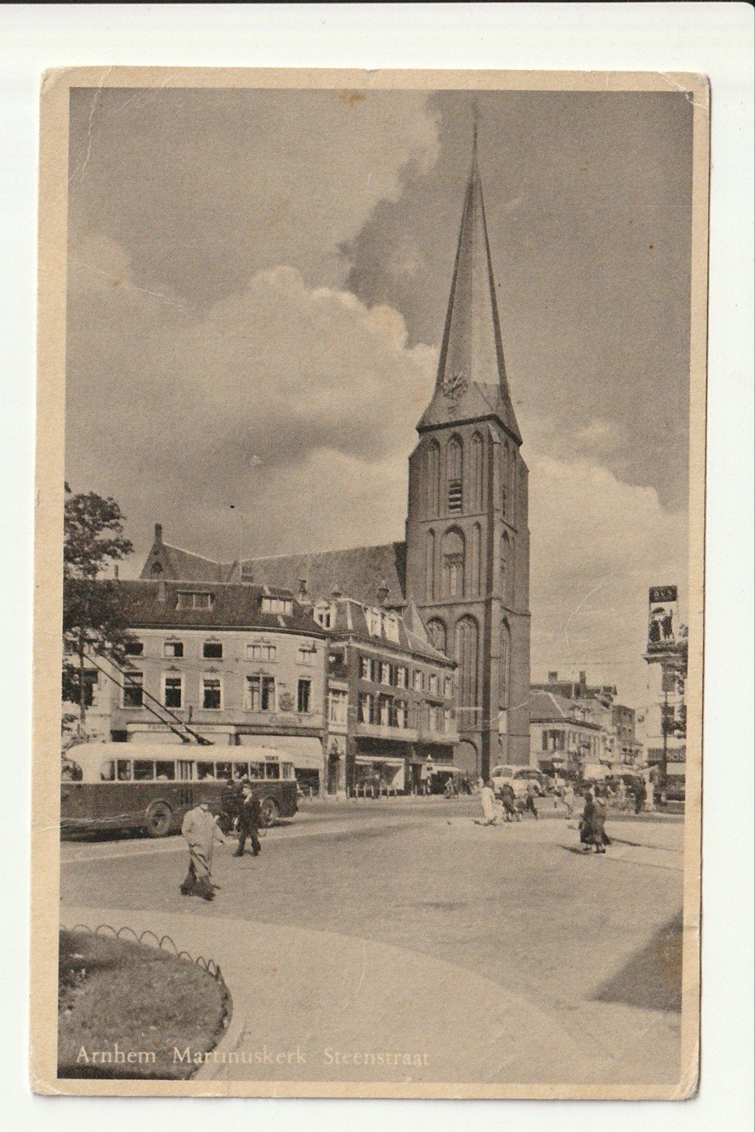 ARNHEM STEENSRAAT MARTINUSKERK VERKEER TROLLEY, REISBUS, Ophalen of Verzenden, 1940 tot 1960, Gelopen, Gelderland