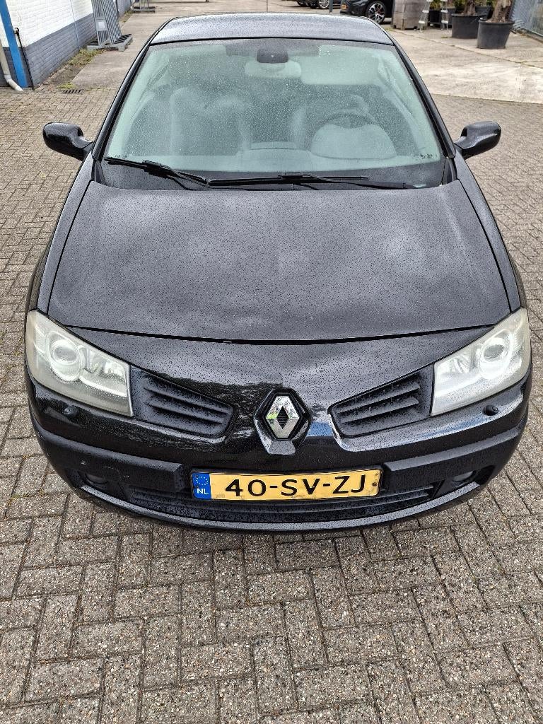 Renault Mégane 1.6 16V 82KW Cabrio Autcom AUT 2006 Zwart, Auto's, Renault, 4 cilinders, Cabriolet, Zwart, 650 kg