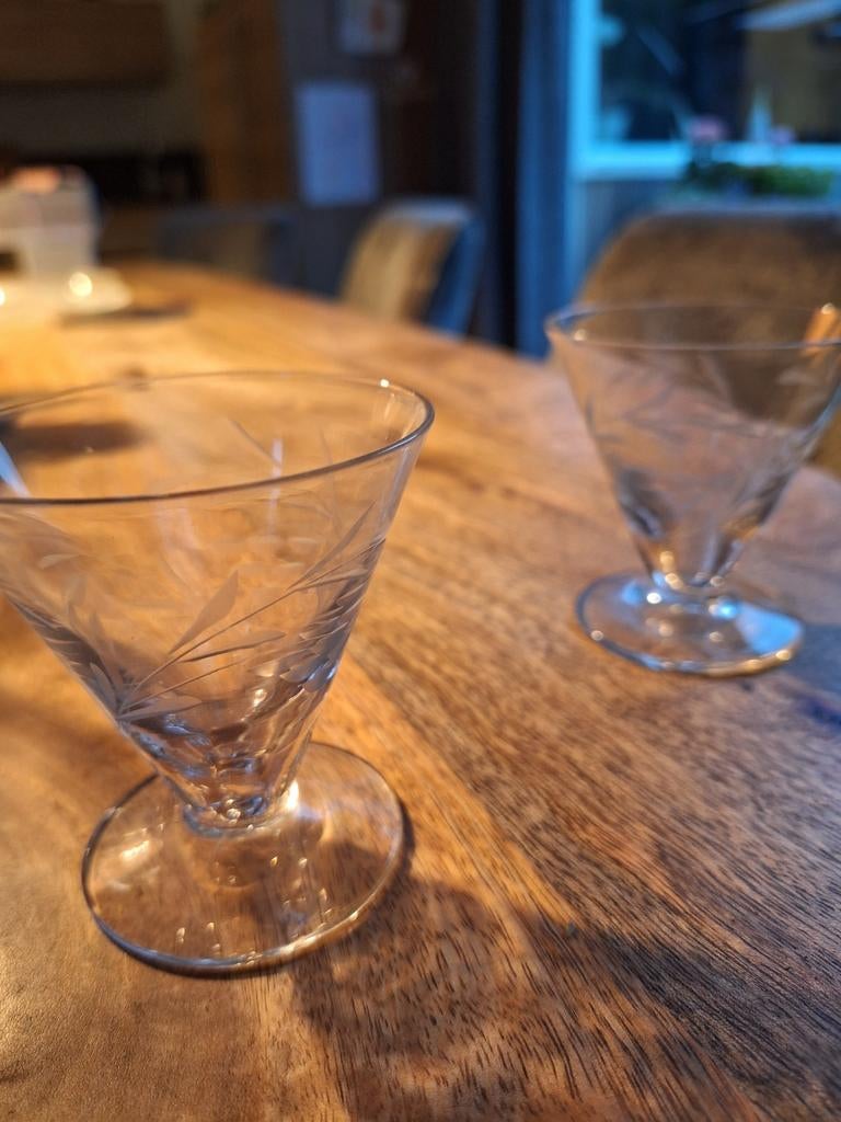 Set van 12 vintage gegraveerde glazen, Antiek en Kunst, Antiek | Glas en Kristal, Ophalen