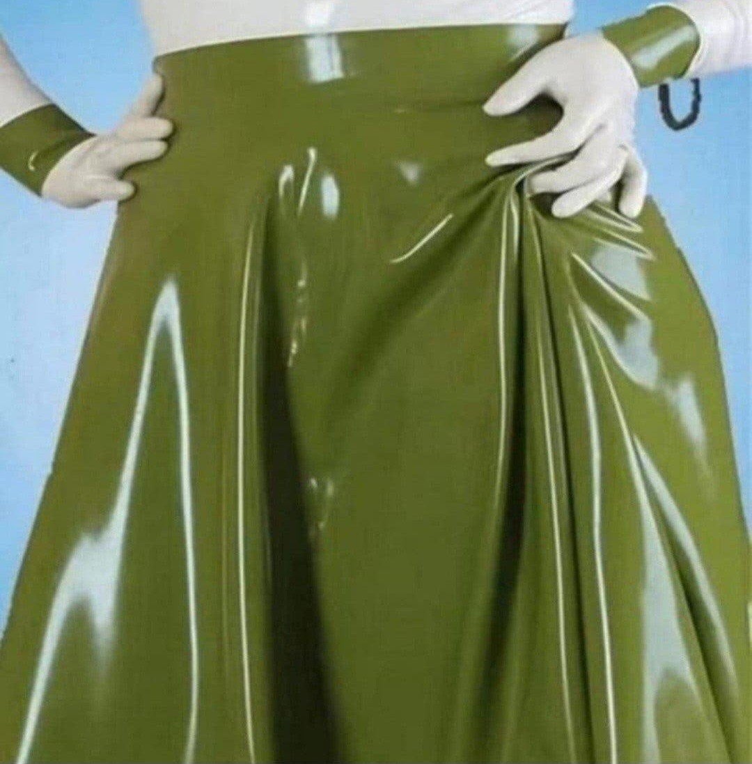 Mooie latex rok, tm 2XL(op maat)  

Ultra-glam met een edgy, Verzenden, Nieuw, Onder de knie