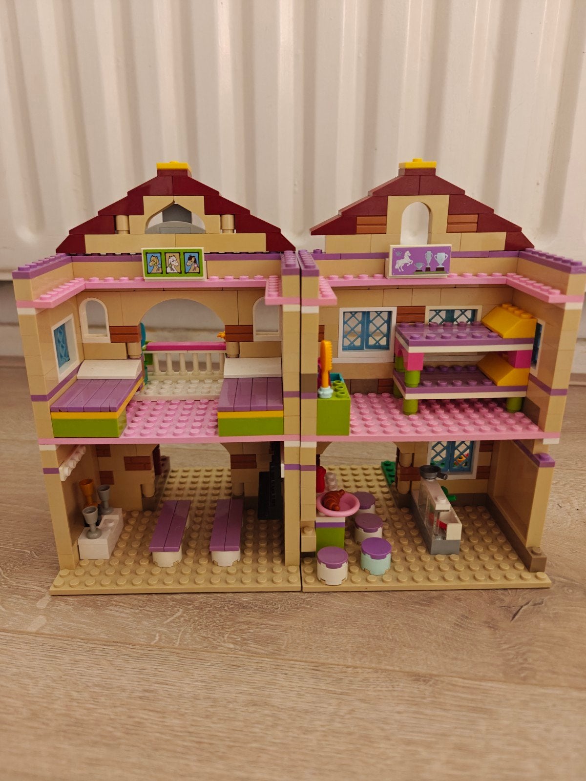Lego Friends manege 3185 compleet, Ophalen of Verzenden, Zo goed als nieuw, Overige merken