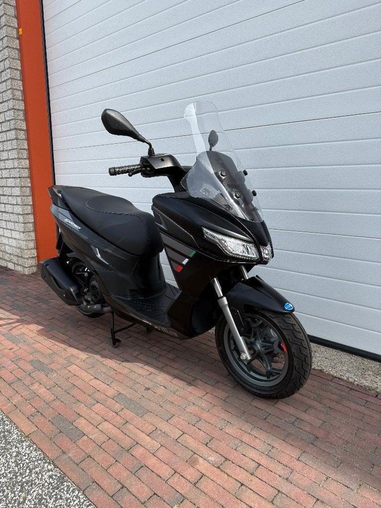 Aprilia SXR 45km BJ:2024, Fietsen en Brommers, Ophalen, Gebruikt, Overige modellen, Maximaal 45 km/u