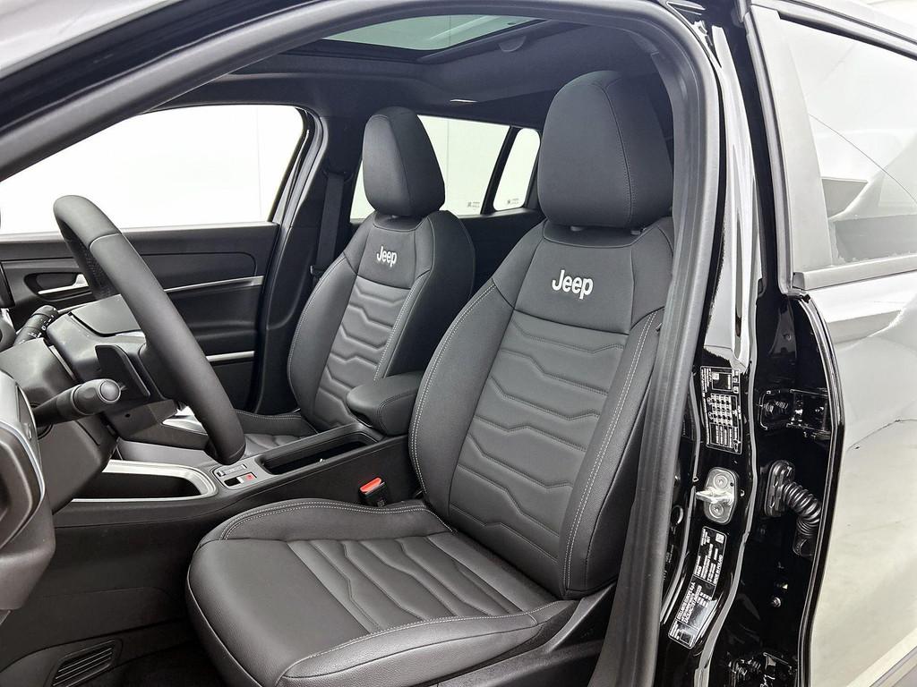 Jeep Avenger 1.2 e-Hybrid Summit | Lederen Bekleding | 2 + 6, 12 maanden, Gebruikt, 1199 cc, 620 kg