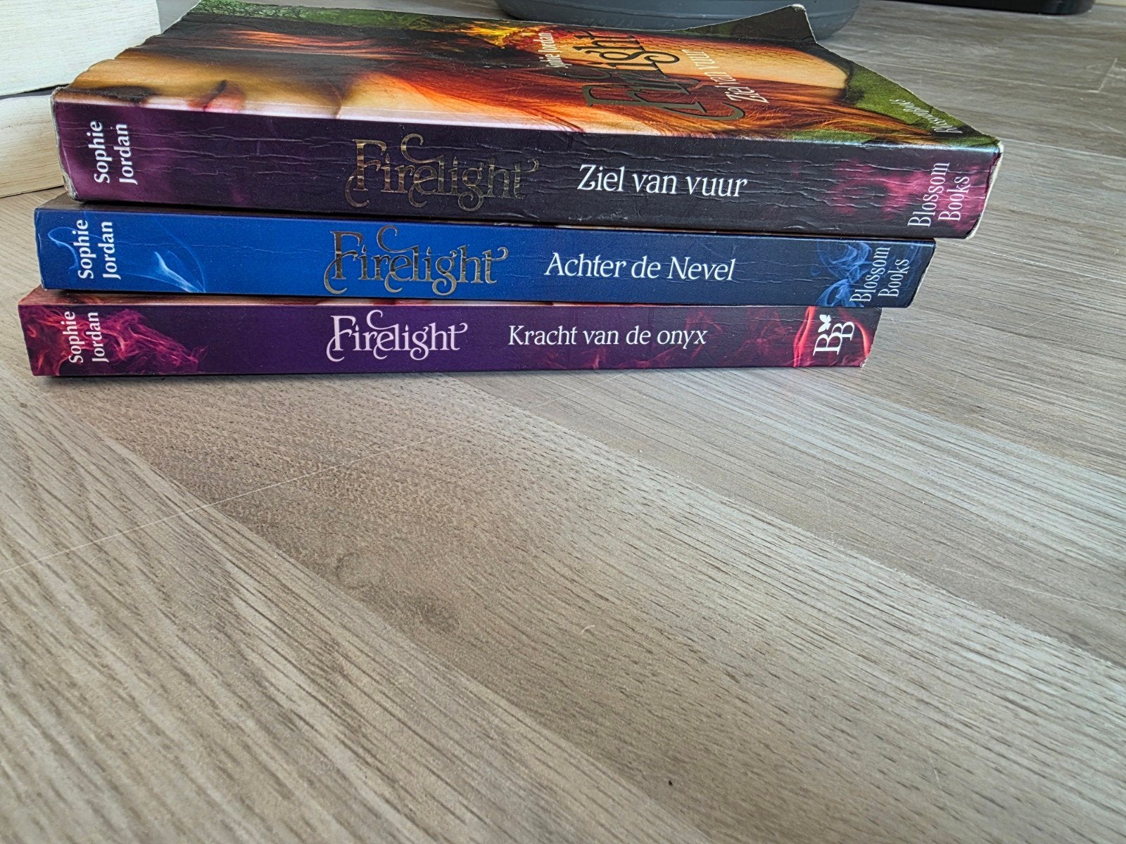Firelight Trilogie Sophie Jordan - ZGAN, Boeken, Romans, Ophalen of Verzenden, Zo goed als nieuw, Sophie Jordan, Nederland