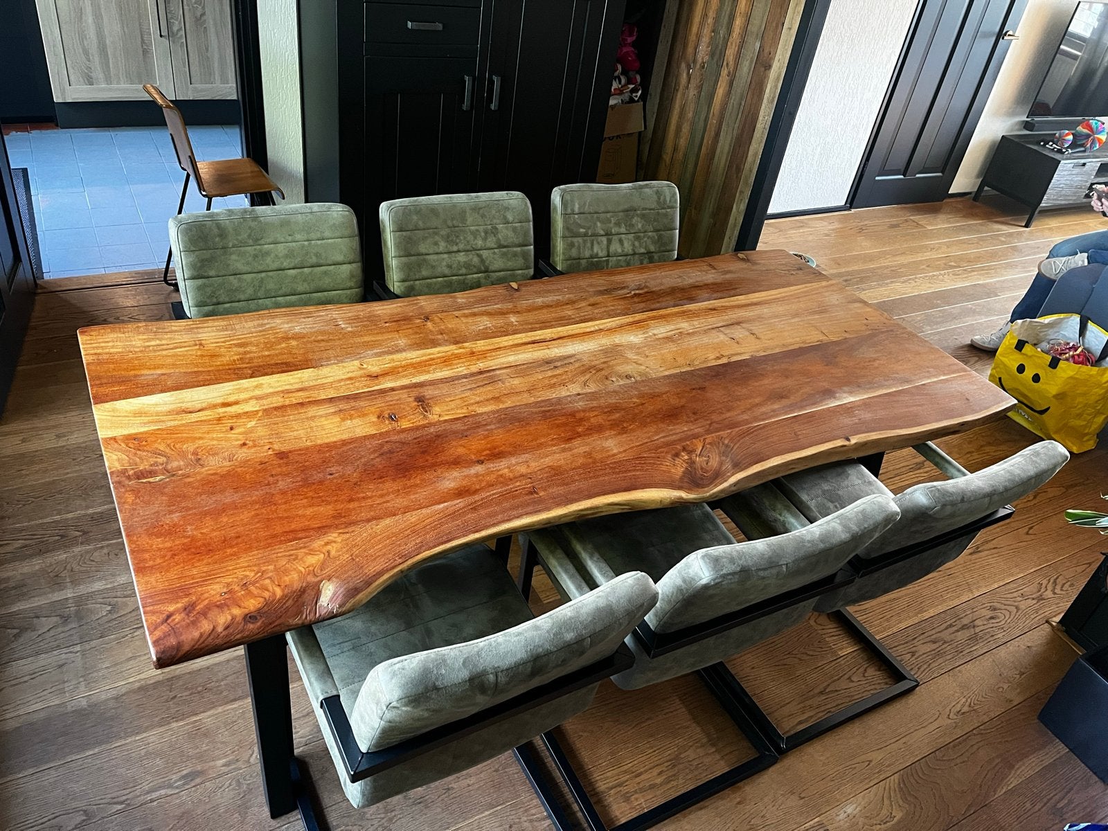 Boomstamtafel acaciahout met ijzeren onderstel 200x95x76 cm, Ophalen, 50 tot 100 cm, Zo goed als nieuw, Vijf personen of meer