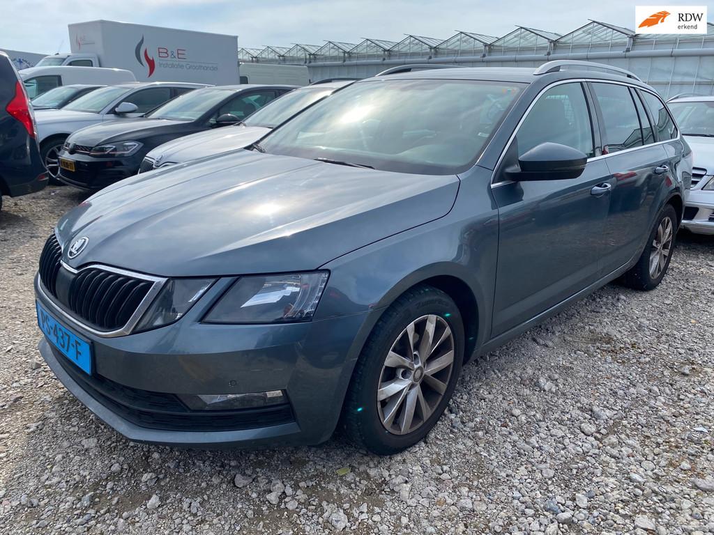 Skoda Octavia Combi 2017 * 1.6 TDI Greentech Ambition Busine, Auto's, Skoda, Gebruikt, Euro 6, 4 cilinders, 116 pk