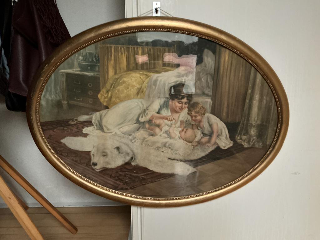 Ovaal schilderij goudkleurig moeder baby kind, Huis en Inrichting, Woonaccessoires | Schilderijen, Tekeningen en Foto's, Ophalen
