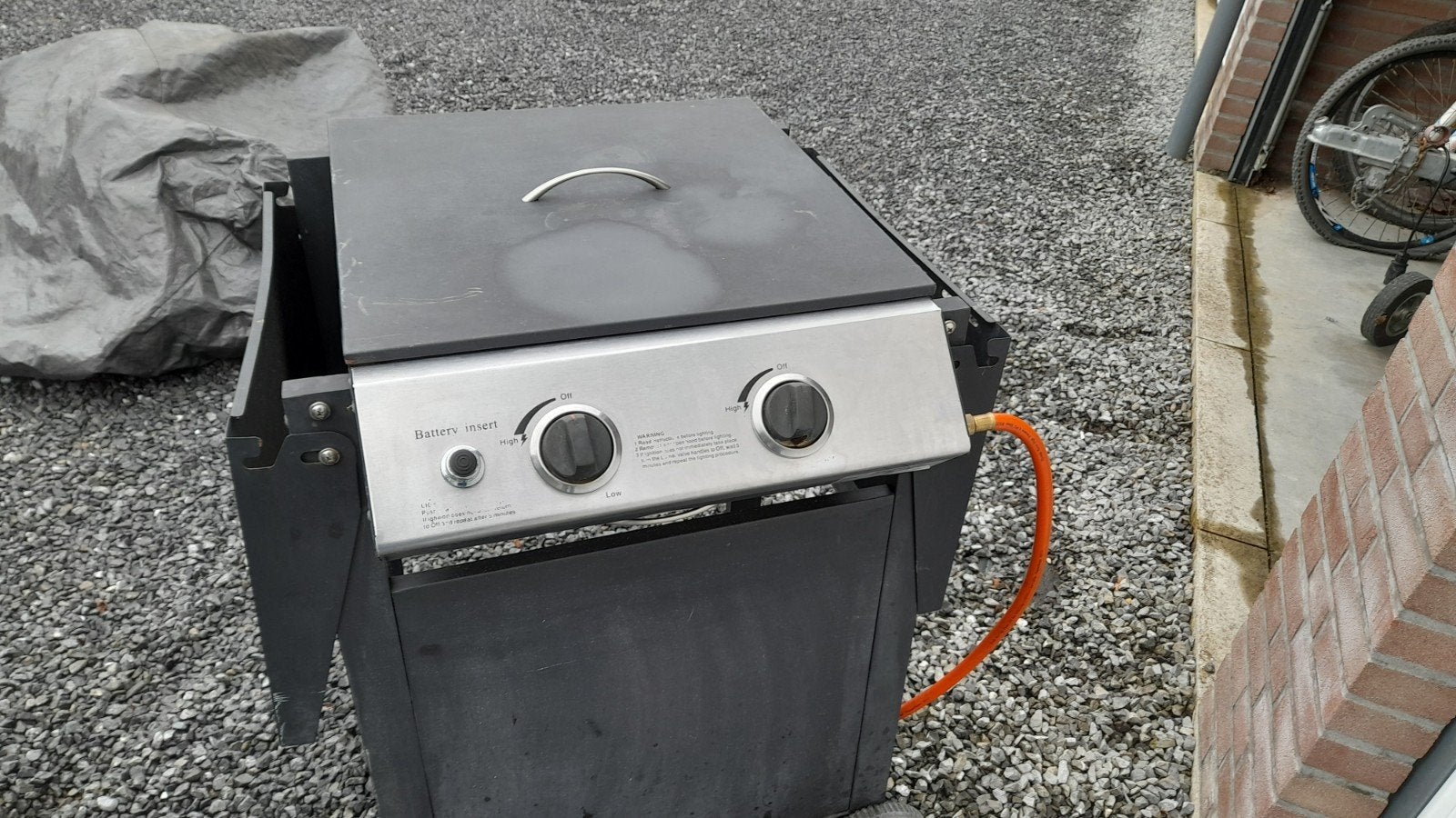 Gebruikte gasbarbecue met 2 branders, Ophalen, Gebruikt, Onbekend