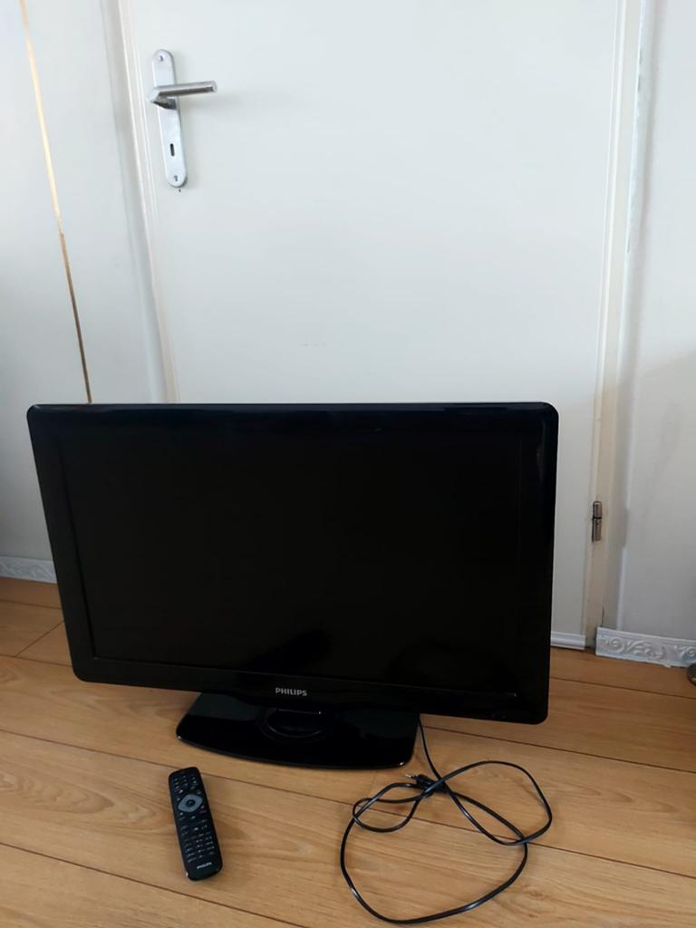 Philips 32PFL3606H/12 LCD TV - 80 cm (32 inch), Ophalen, Philips, Gebruikt, 50 Hz