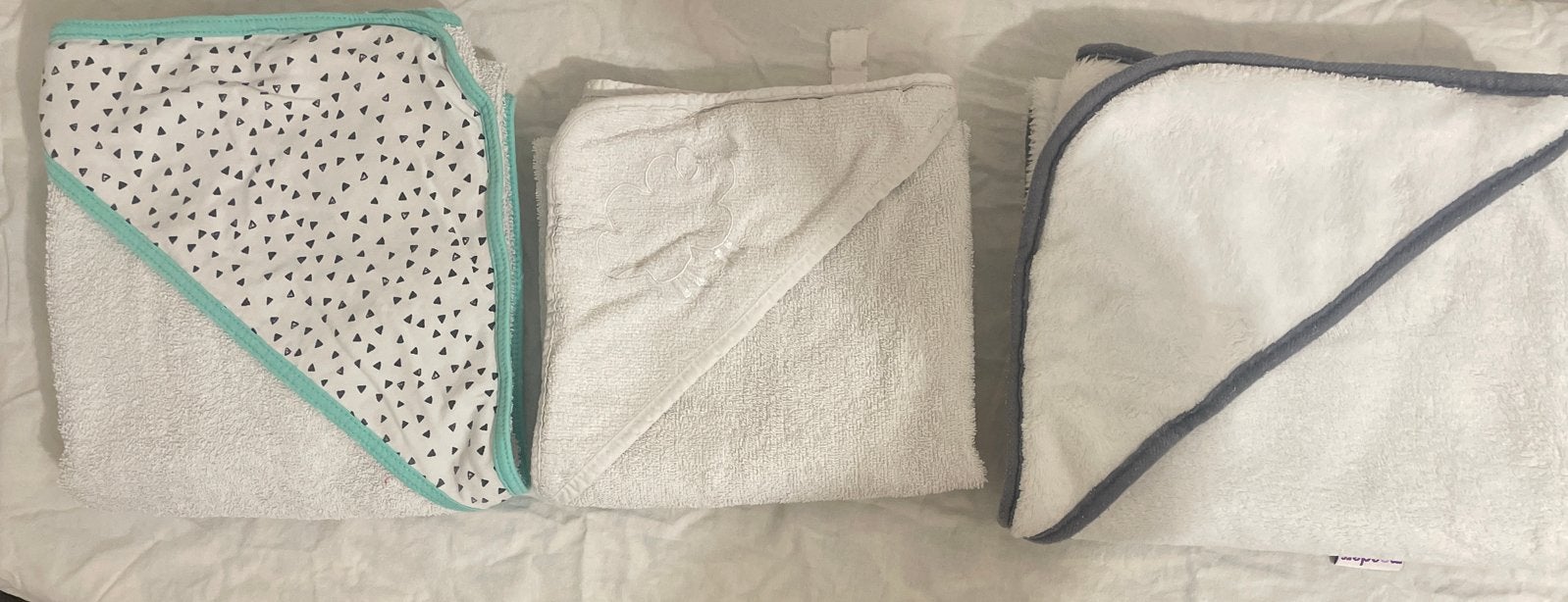 Set van 3 baby badcapes / omslagdoeken, Ophalen of Verzenden, Gebruikt, Wit, Handdoek