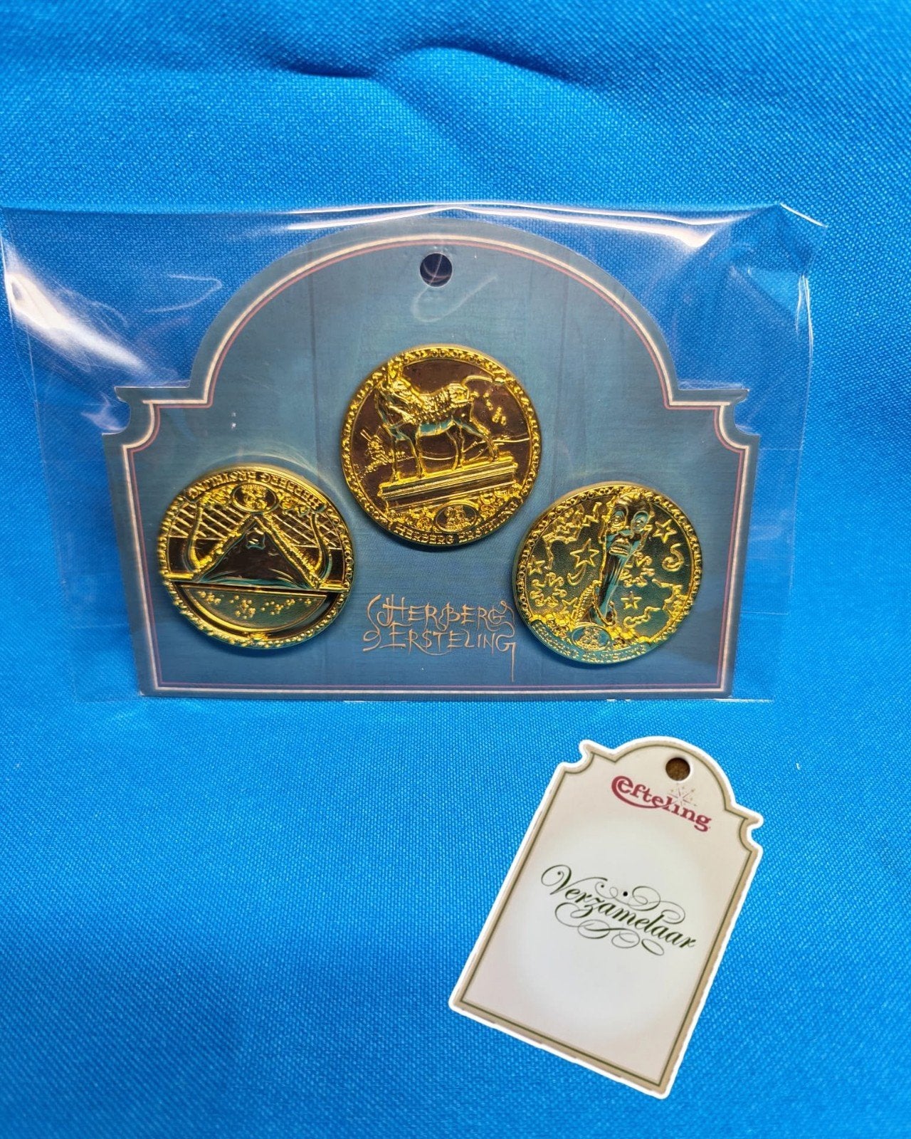 Efteling pin set Herberg de Ersteling nieuw op kaartje, Verzamelen, Ophalen of Verzenden, Nieuw, Button of Speldje