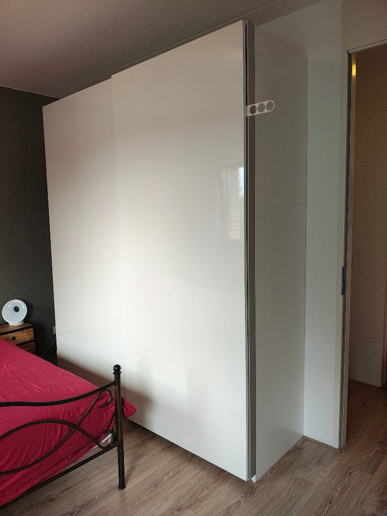 Ruime Ikea Pax kledingkast met schuifdeuren, Huis en Inrichting, Kasten | Kledingkasten, Overige materialen, 200 cm of meer, 150 tot 200 cm