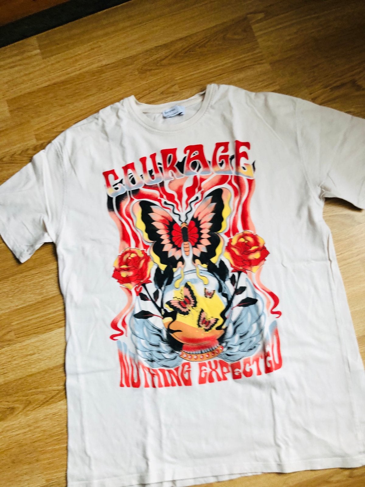 Bershka T-shirt met vlinderprint, Kleding | Heren, T-shirts, Ophalen of Verzenden, Gedragen, Wit