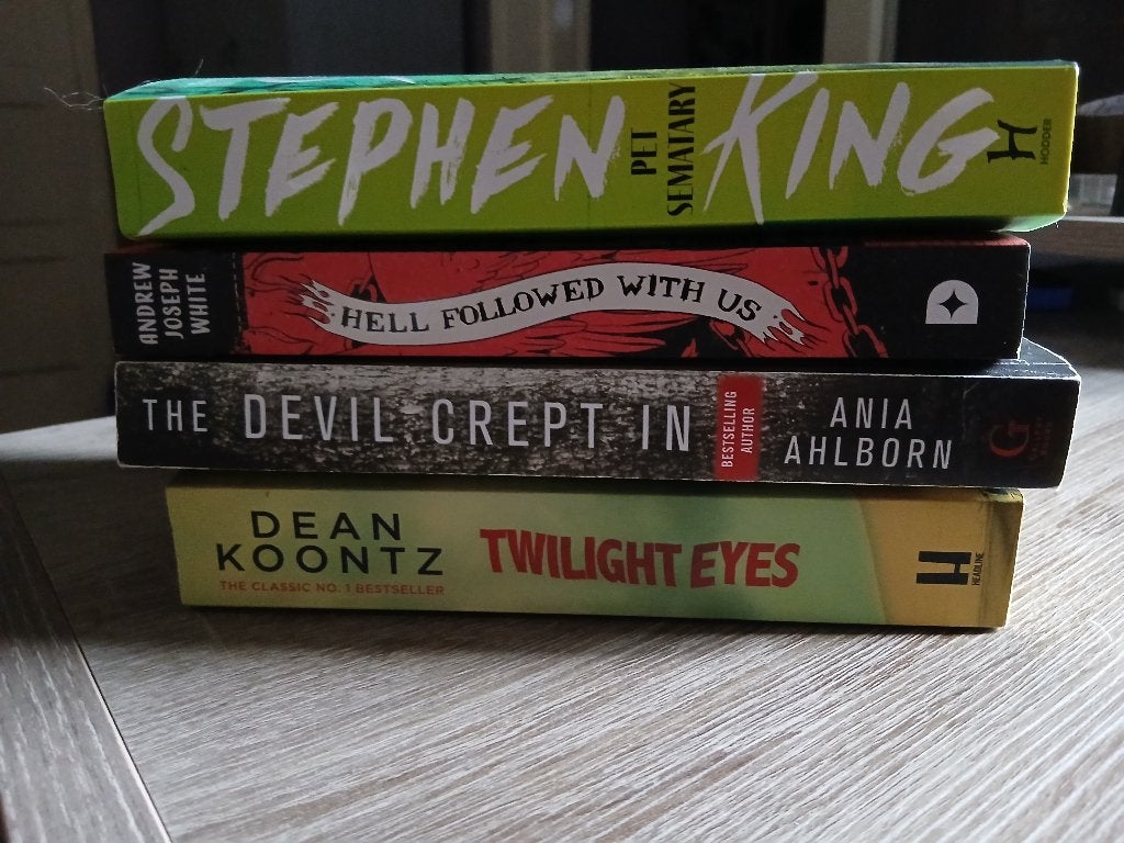 Set of 4 modern horror novels, Ophalen, Nieuw, Amerika