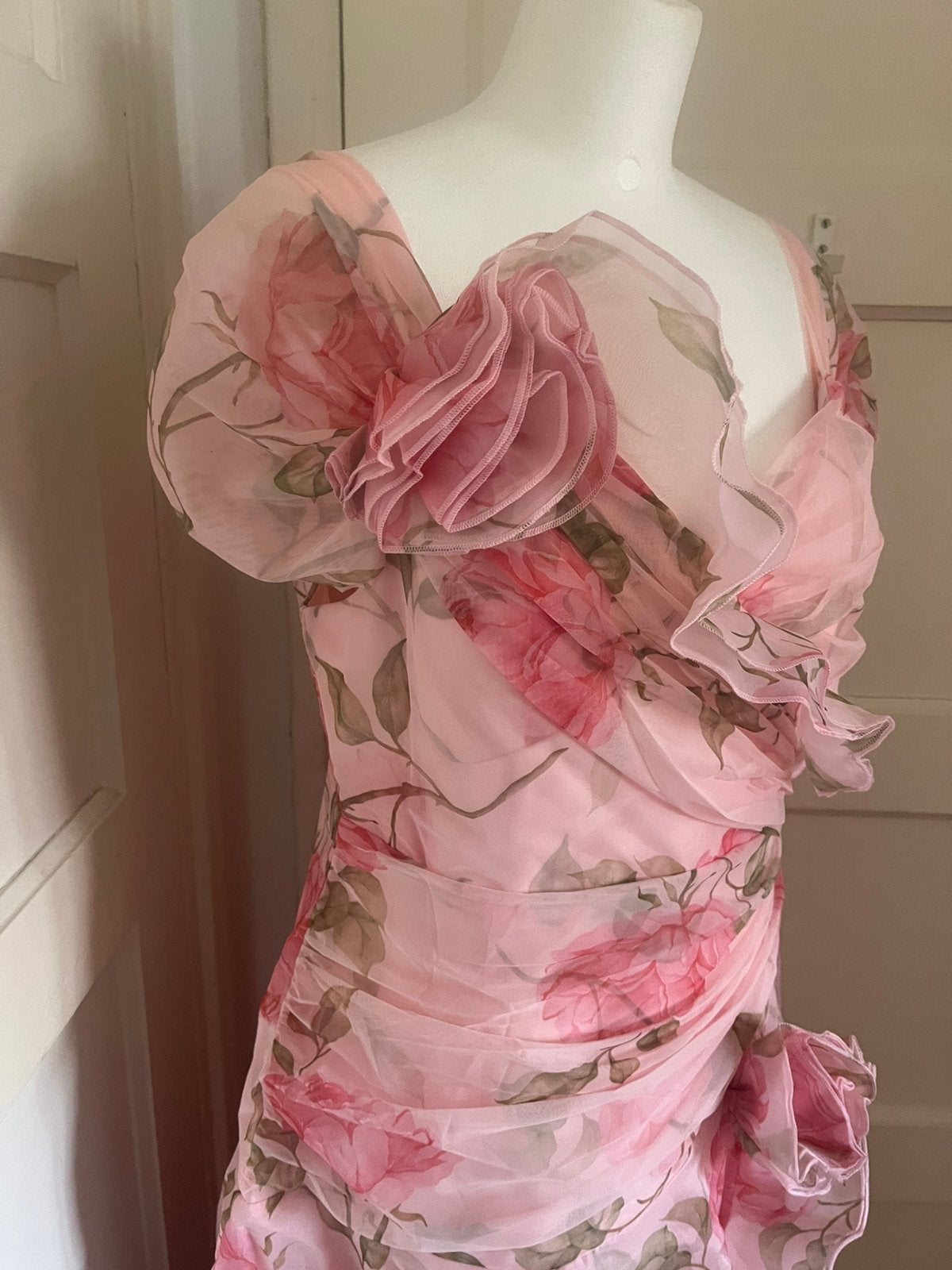Maxi gala jurk bloemenprint M nieuw, Maat 38/40 (M), Galajurk, Nieuw, Ophalen of Verzenden
