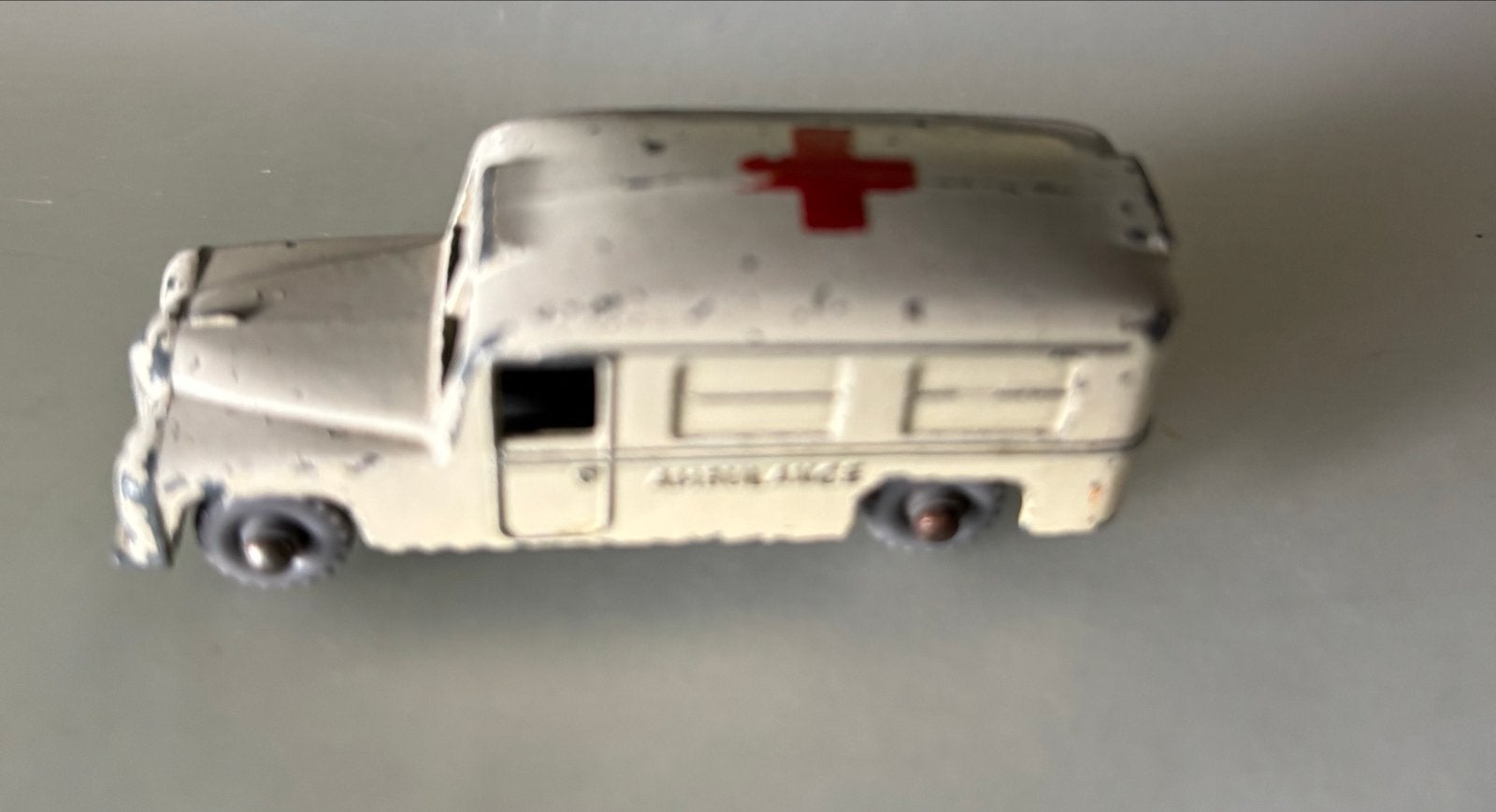 Lesney Matchbox nr. 14 Daimler Ambulance (vintage), Ophalen, Gebruikt