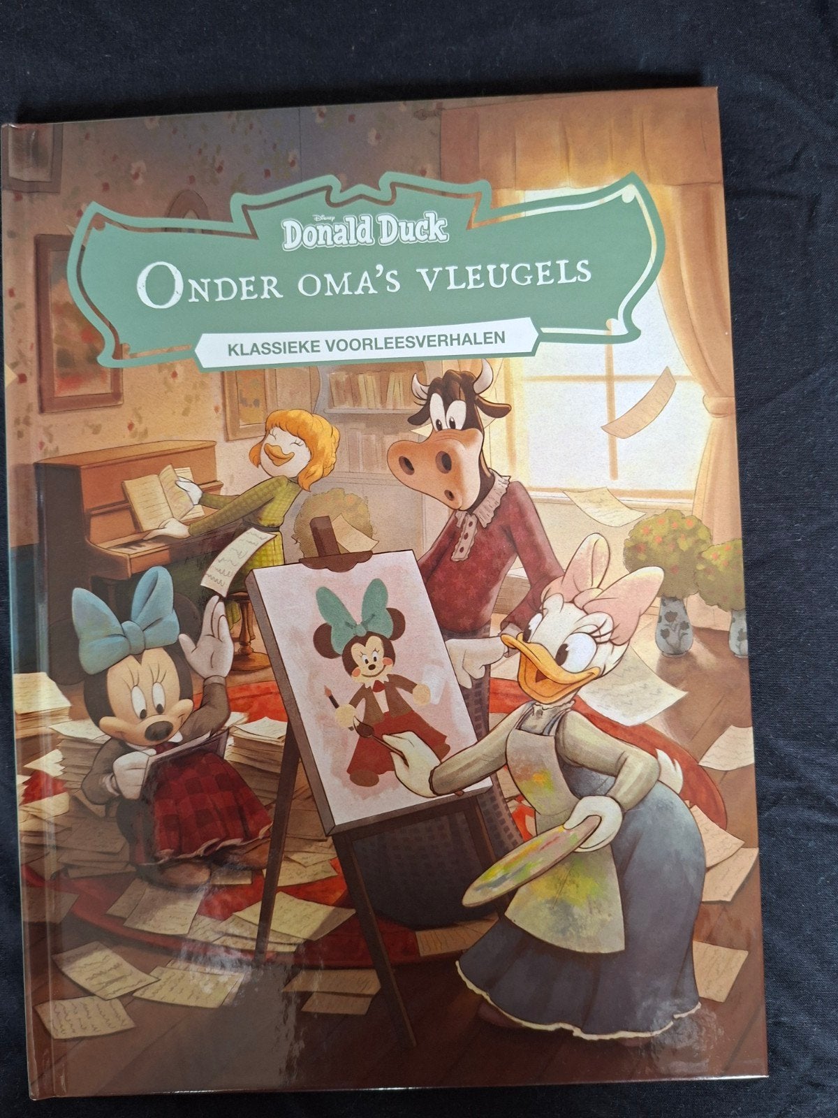 Donald Duck: Onder Oma's Vleugels - Klassieke Verhalen, Ophalen of Verzenden, Zo goed als nieuw, Walt Disney Company, 2 tot 3 jaar