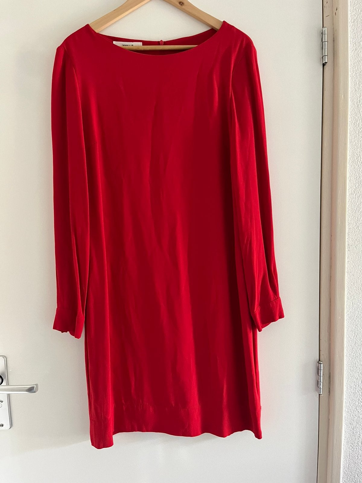 Vanilia jurk, Ophalen of Verzenden, Zo goed als nieuw, Maat 38/40 (M), Boven de knie