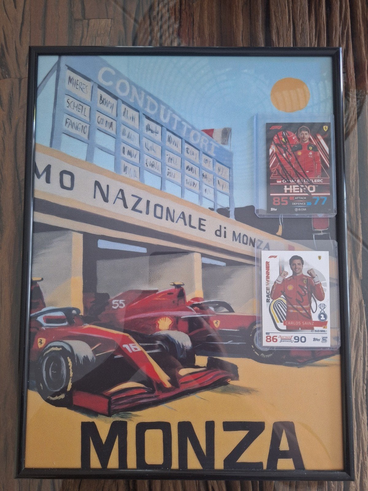 Monza Canvas Schilderij met Gesigneerde F1 Kaarten, Ophalen of Verzenden, Zo goed als nieuw