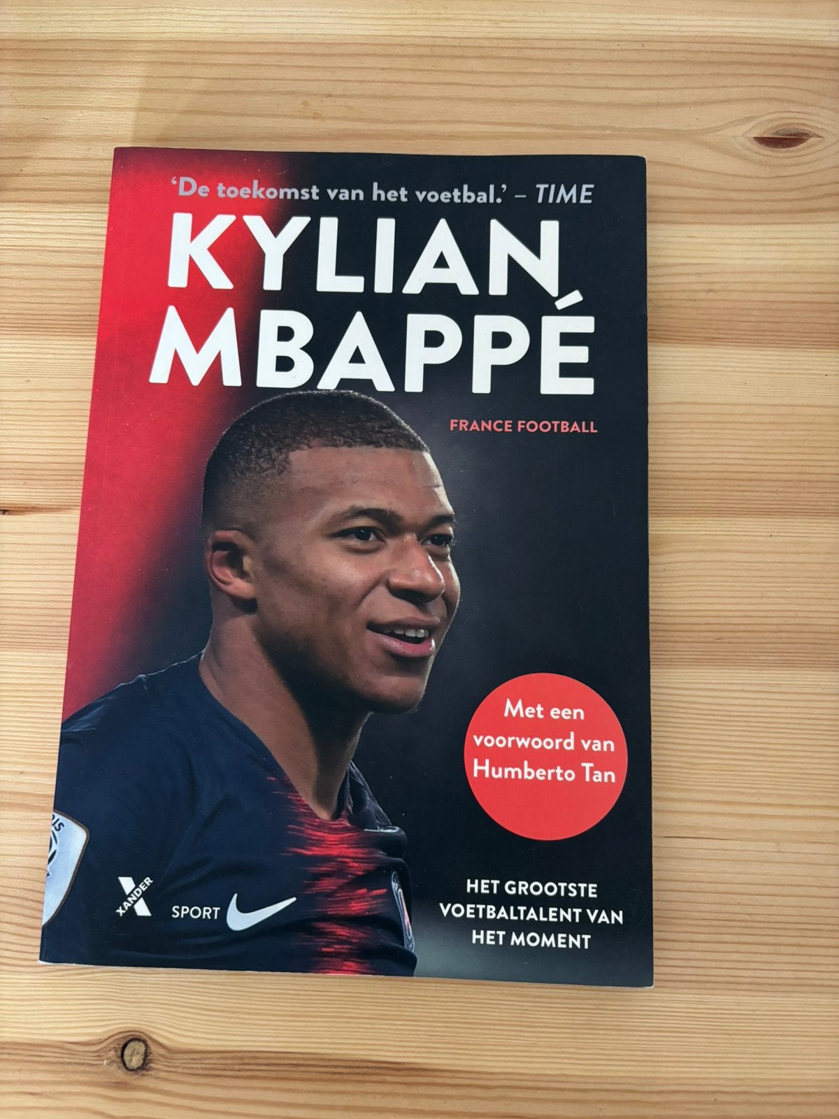 Boek Kylian Mbappe - de toekomst van het voetbal, Ophalen of Verzenden, Gelezen, Sport