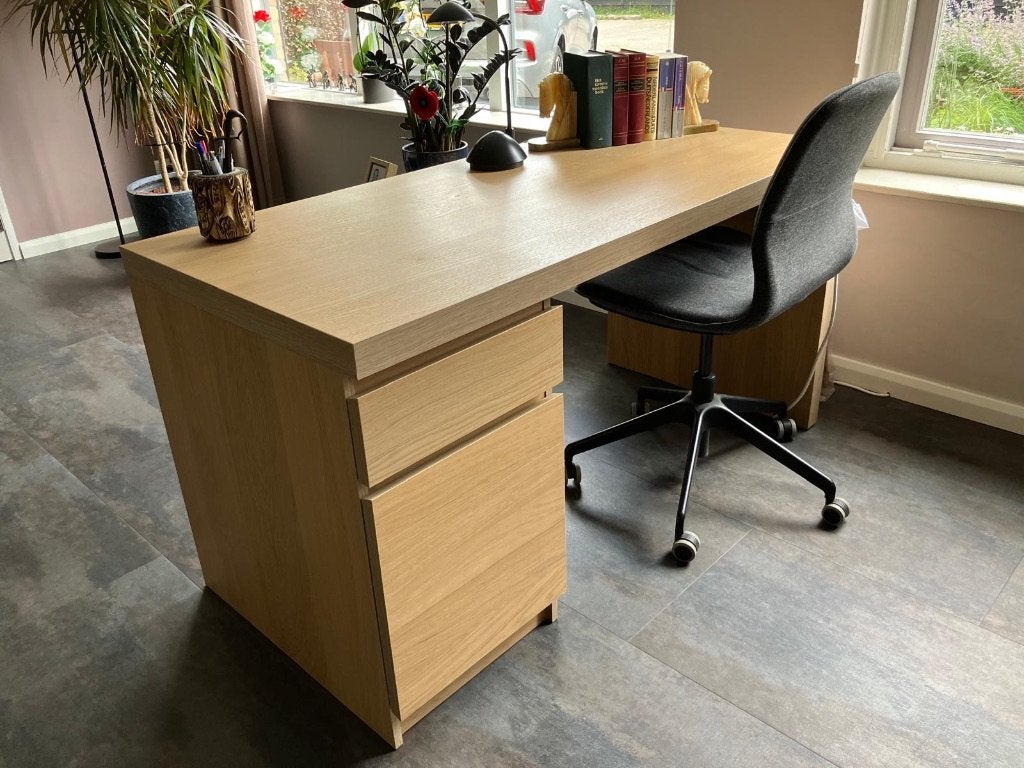 Burea, Ophalen, 65 cm, Spaanplaat of MDF, Zo goed als nieuw