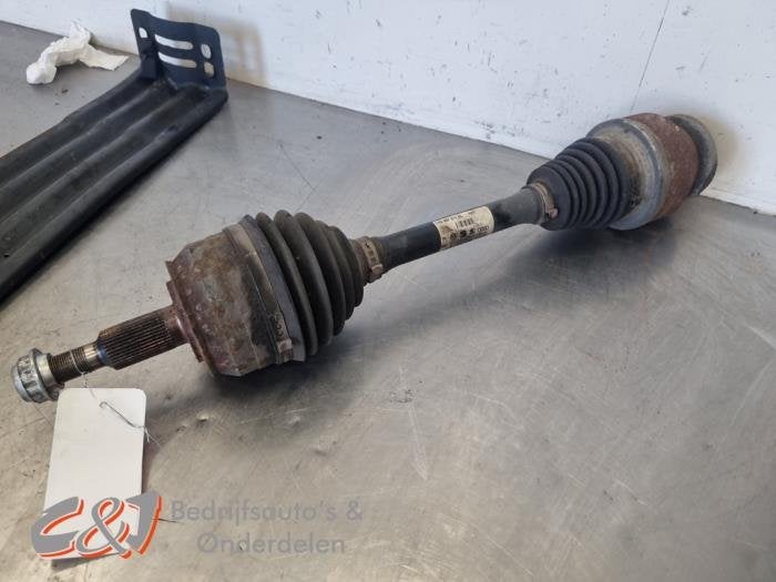 Aandrijfas links-voor van een Volkswagen Transporter, Gebruikt, -, Volkswagen, -