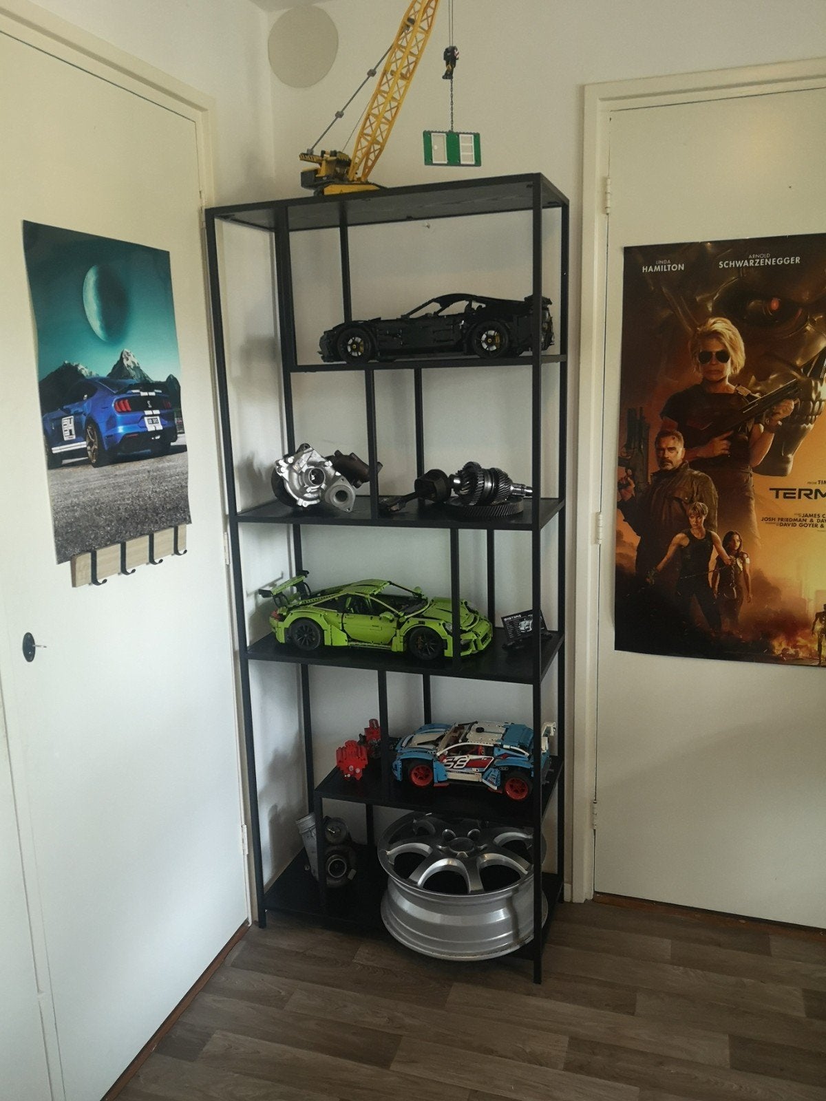 Auto liefhebber/fanaat kast incl decoratie, Ophalen