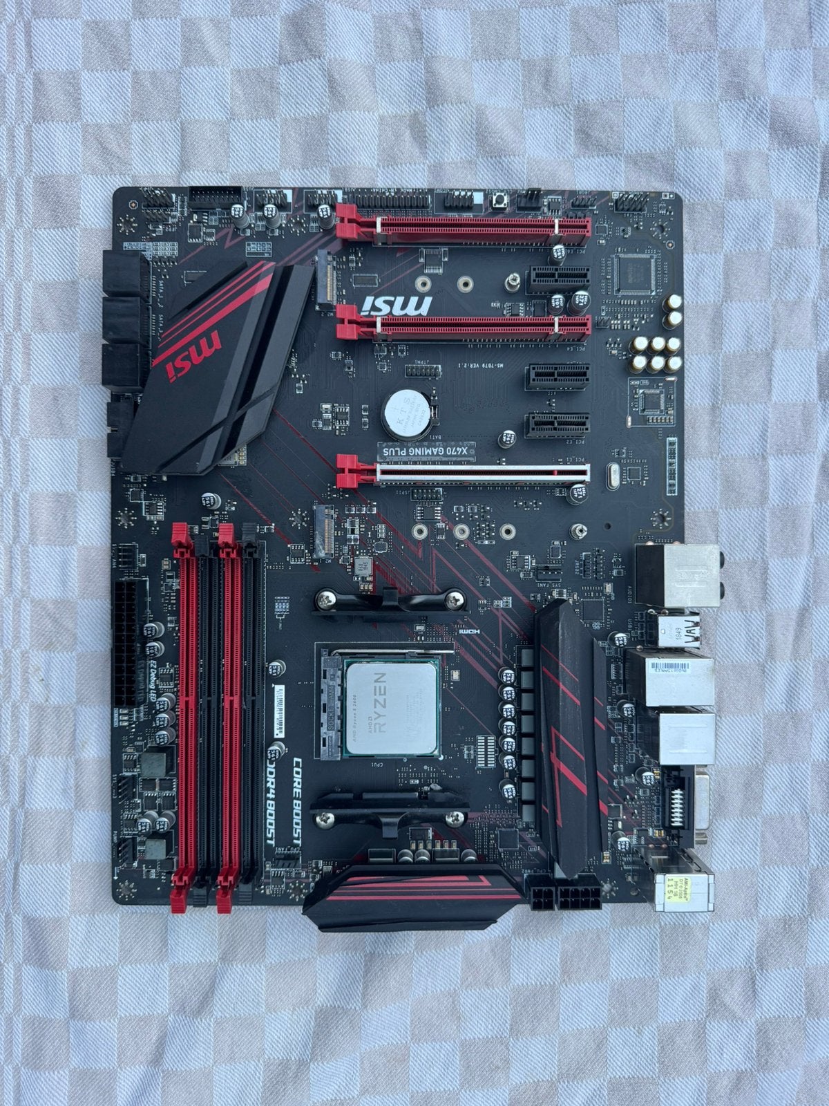 AMD Ryzen 5 2600 CPU + MSI X470 Gaming Plus motherboard, Ophalen, Zo goed als nieuw, 6-core, 3 tot 4 Ghz