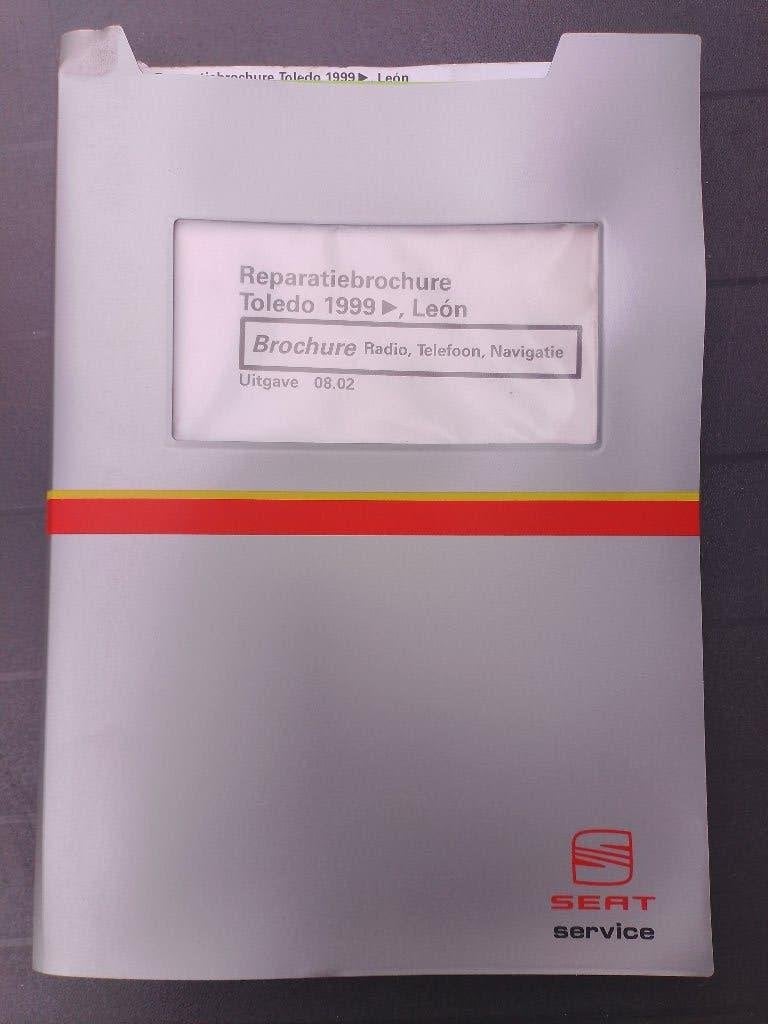 Seat Leon / Toledo dealer werkplaatsboek Radio Telefoon Navi, Verzenden, Zo goed als nieuw, Overige merken
