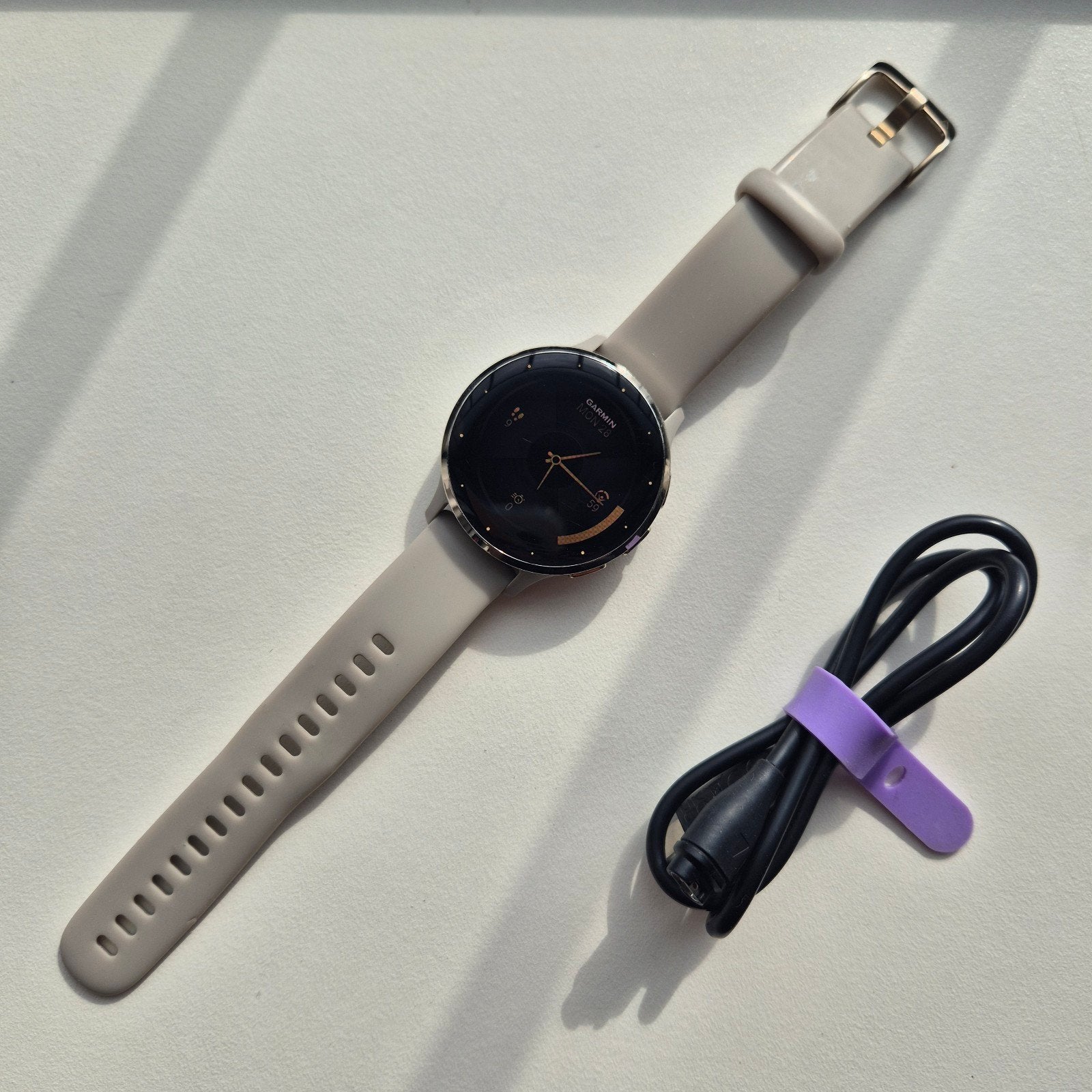 Garmin Venu 3S smartwatch beige/goud, Gebruikt, Conditie, Garmin, Ophalen of Verzenden