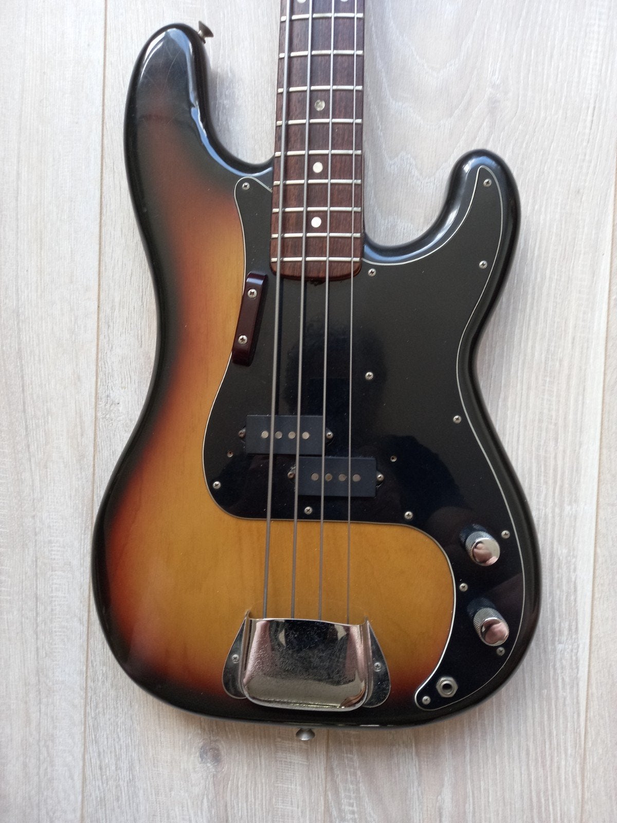 Fender precision 1977, Ophalen, Zo goed als nieuw