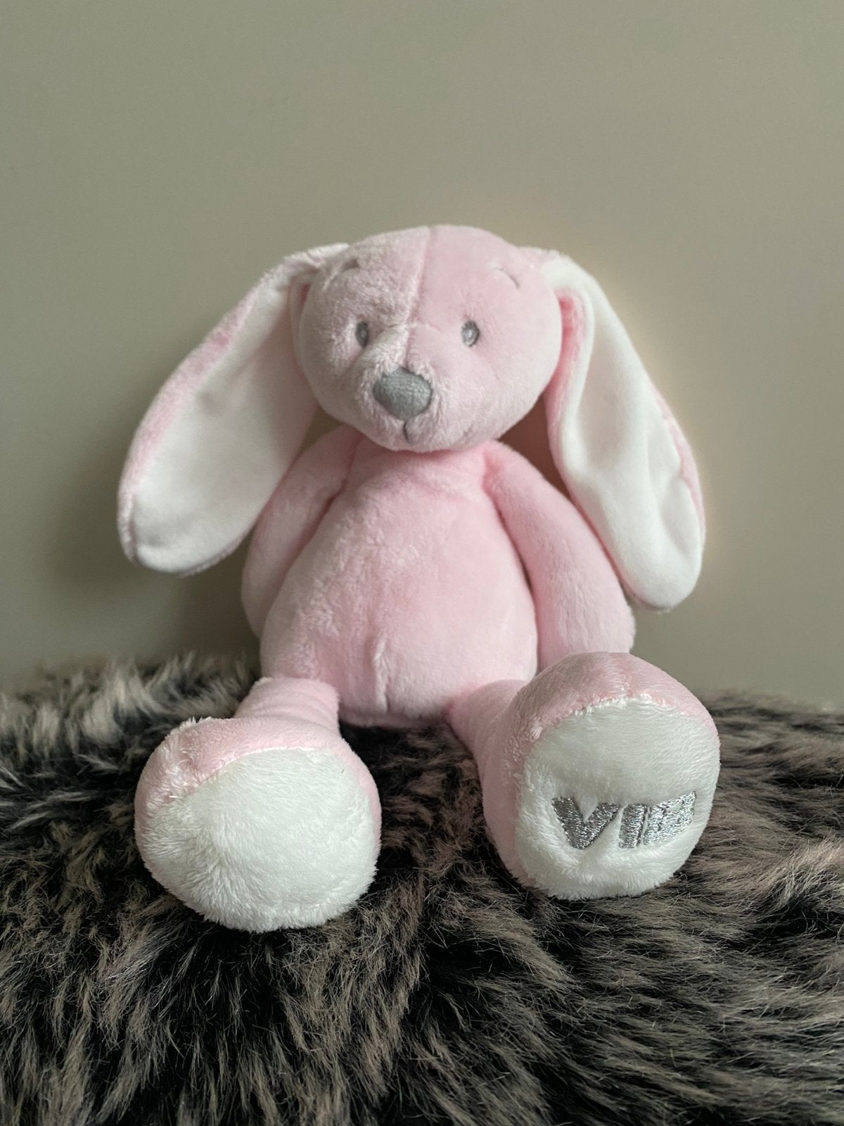 Knuffel konijntje roze. Vib. 30 cm, Verzenden, Zo goed als nieuw, Konijn