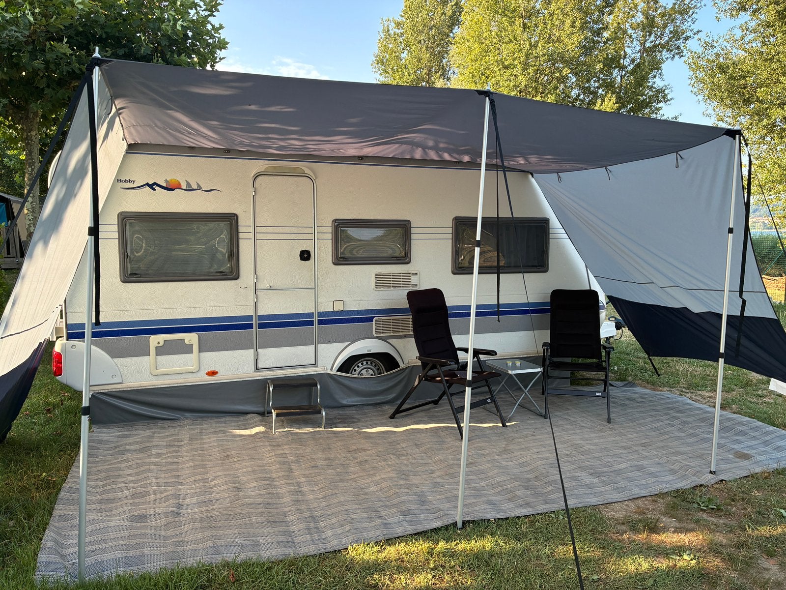 Hobby 495 UK bj 2004, Caravans en Kamperen, Caravans, Rondzit, Hobby, Particulier, 4 tot 5 meter