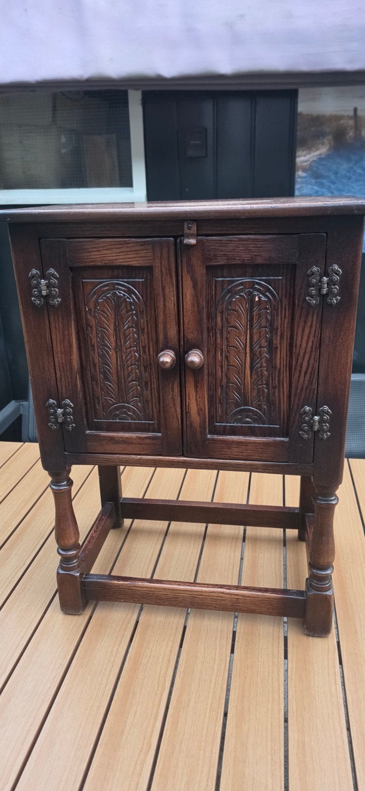 Engels bijzetkastje vintage  'Old Charme', Ophalen