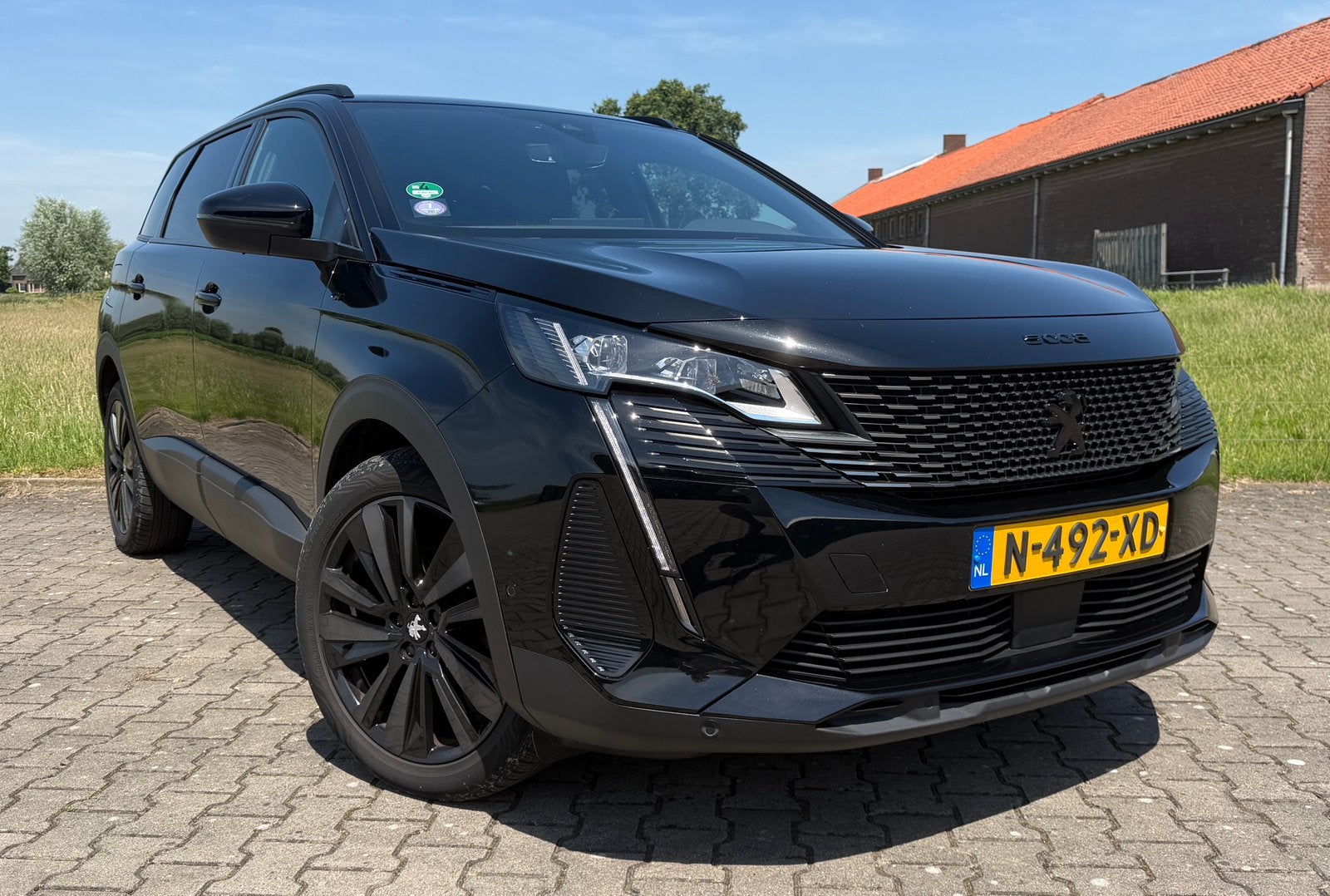 Peugeot 5008 1.6 Puretech 180pk S&S Eat8 2022 Zwart, Auto's, Peugeot, Stof, 1496 kg, 4 cilinders, 181 pk