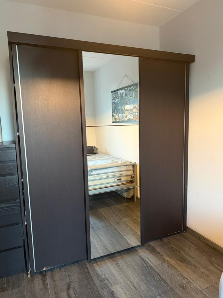 Gratis kledingkast met spiegel, Ophalen, Met deur(en), Gebruikt, 200 cm of meer
