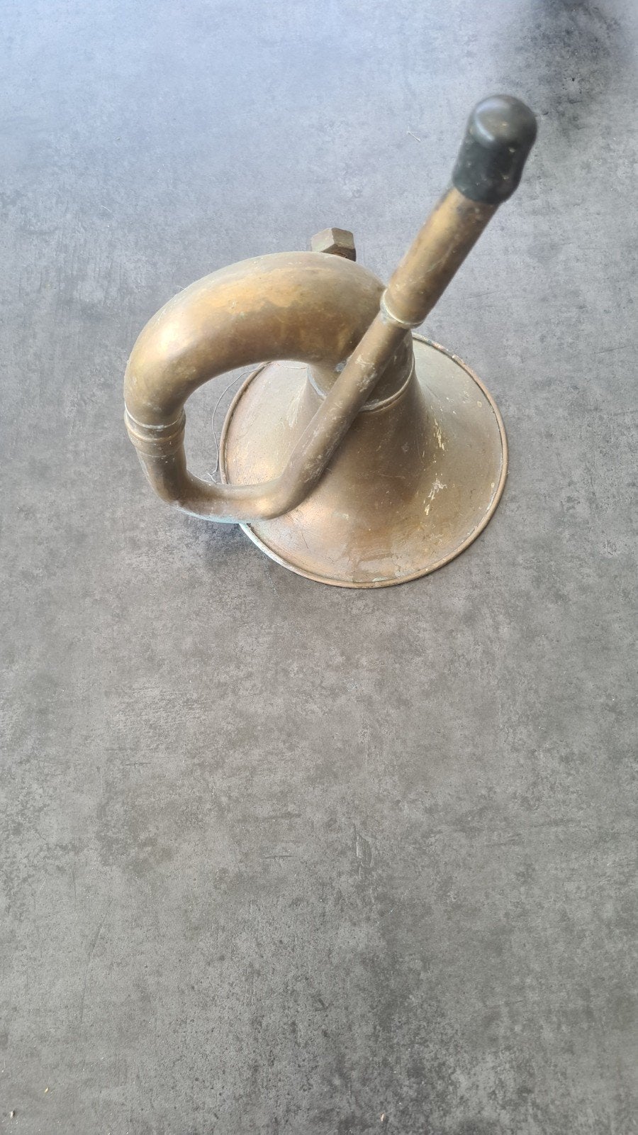 Antieke messing oldtimer claxon / toeter (koperen autohoorn), Ophalen