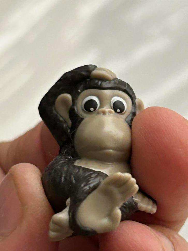 Schattig Apenbeeldje - Klein Figuurtje  k FS150, Ophalen of Verzenden, Gebruikt
